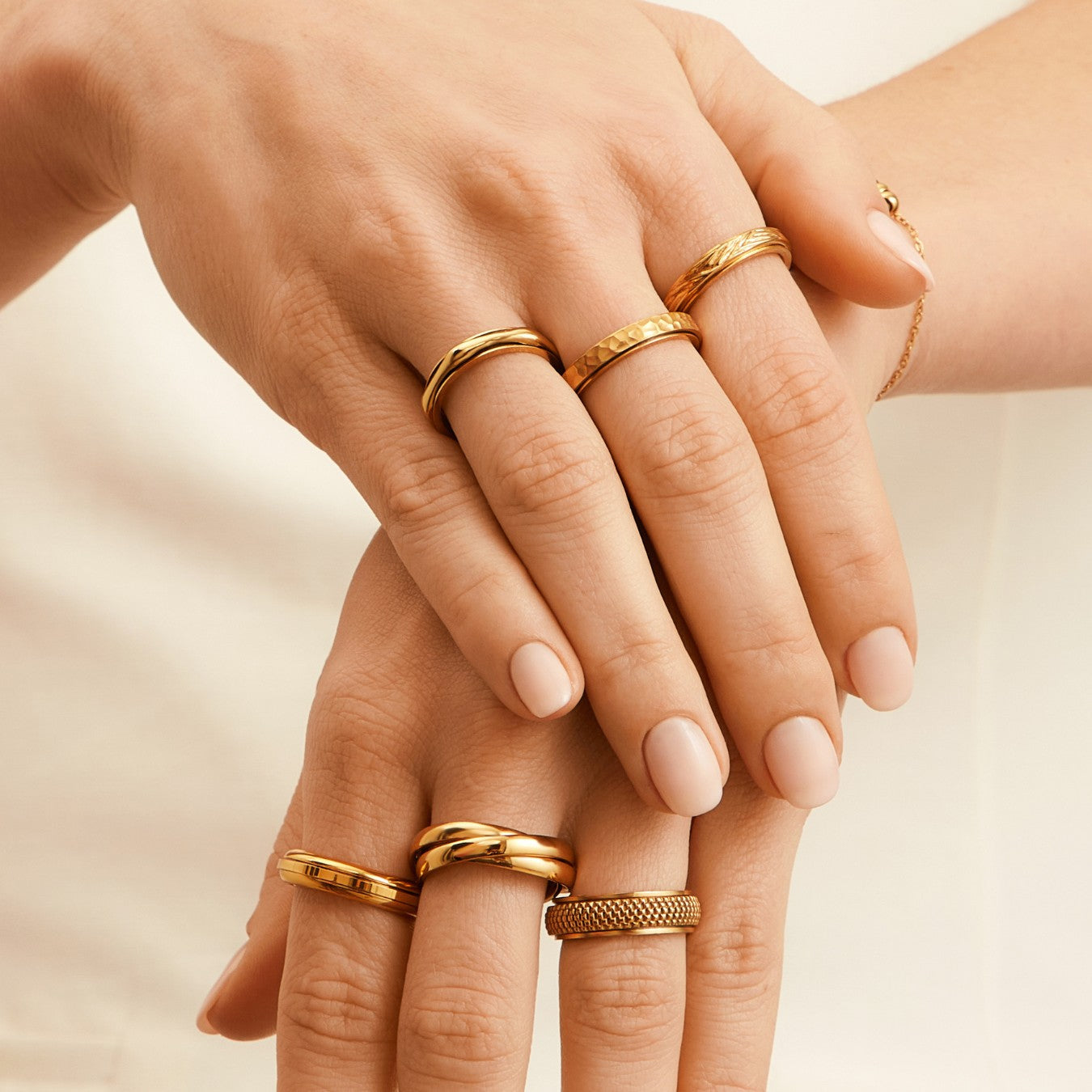 gold spinning molten ring