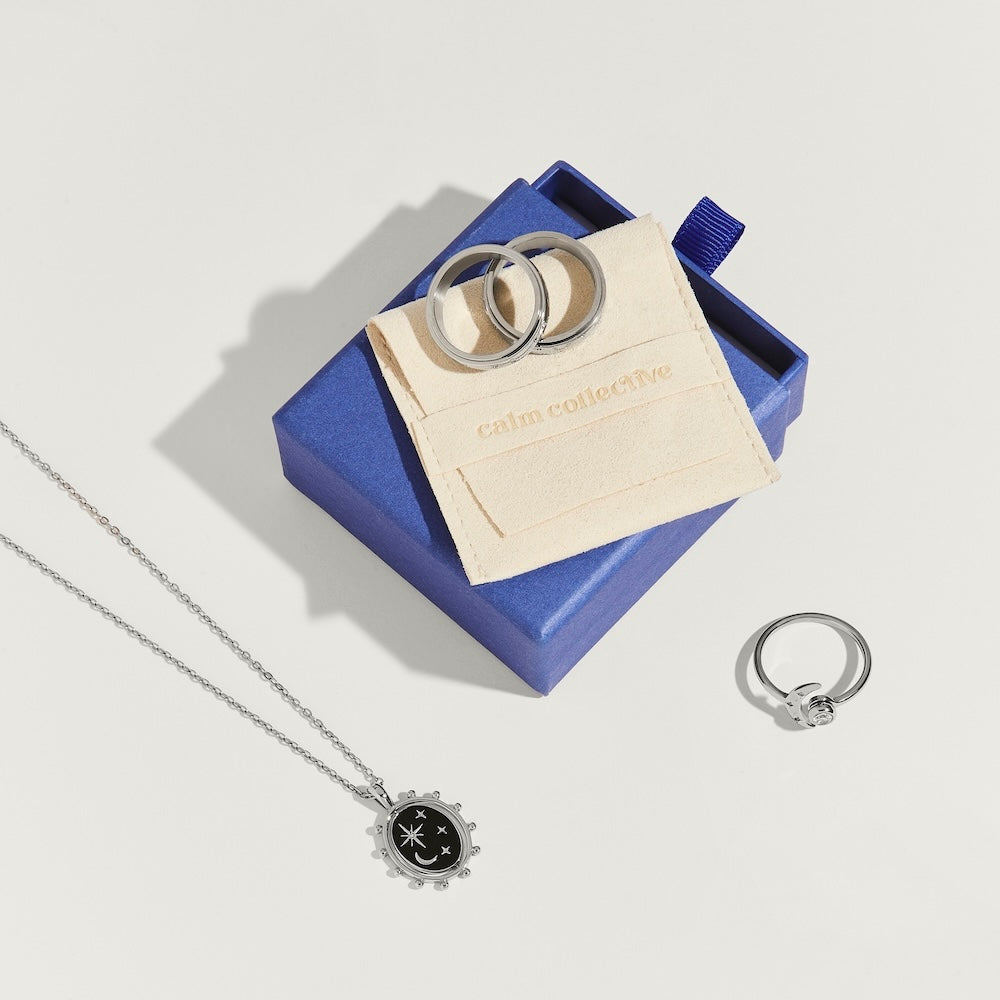 silver day and night spinning necklace